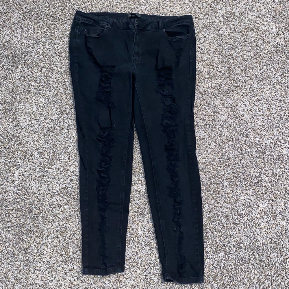 Forever 21 Distressed Skinny Jeans